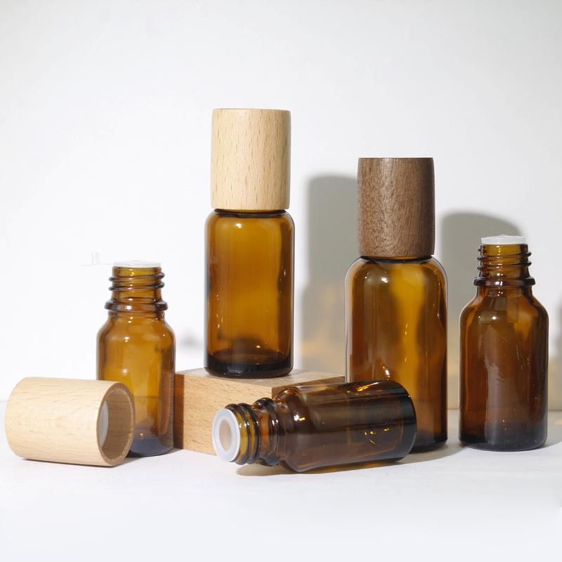 amber-essential-oil-bottle-wood-lid