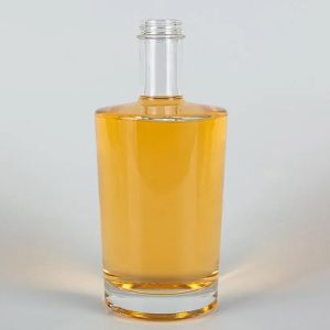 750ml Round Empty Flat Shoulder Super Flint Glass Liquor Bottle with Screw Cap